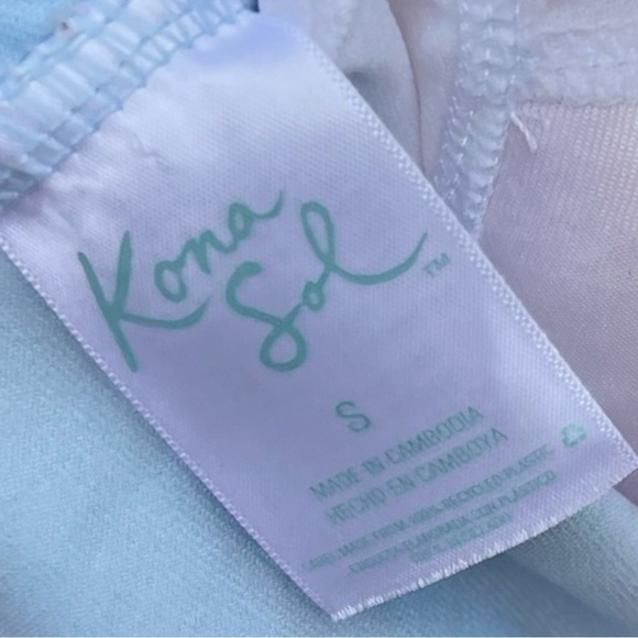 🌻Kona Sol Blue Floral One-Piece Swimsuit New Condition Size Small - Picture 6 of 7